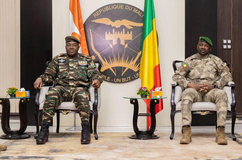  Diplomatie : le chef de l’État du Niger en visite au Mali